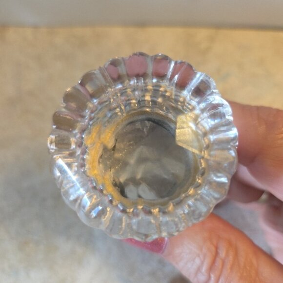 Lot of 3 Crystal Glass Ribbed Drawer Knobs 2 Gold-tone 1 Silver-tone - Picture 5 of 7